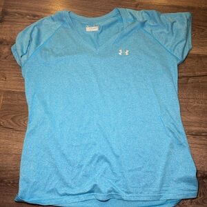 Under Armour Women's Light Blue V-Neck Tee